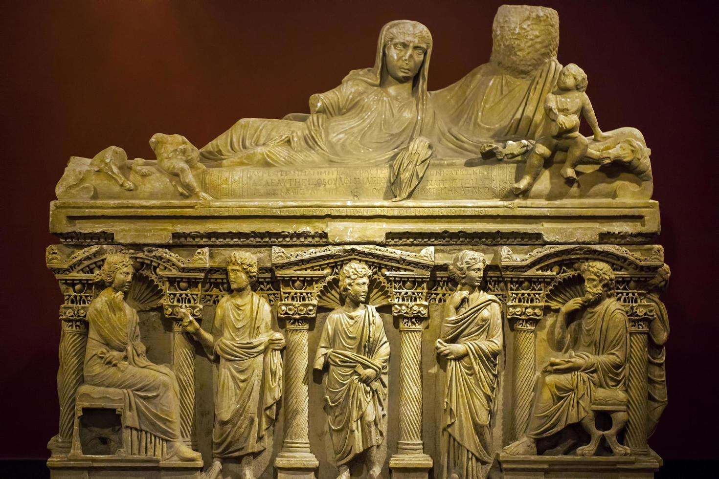 storica statua in marmo greco antico foto