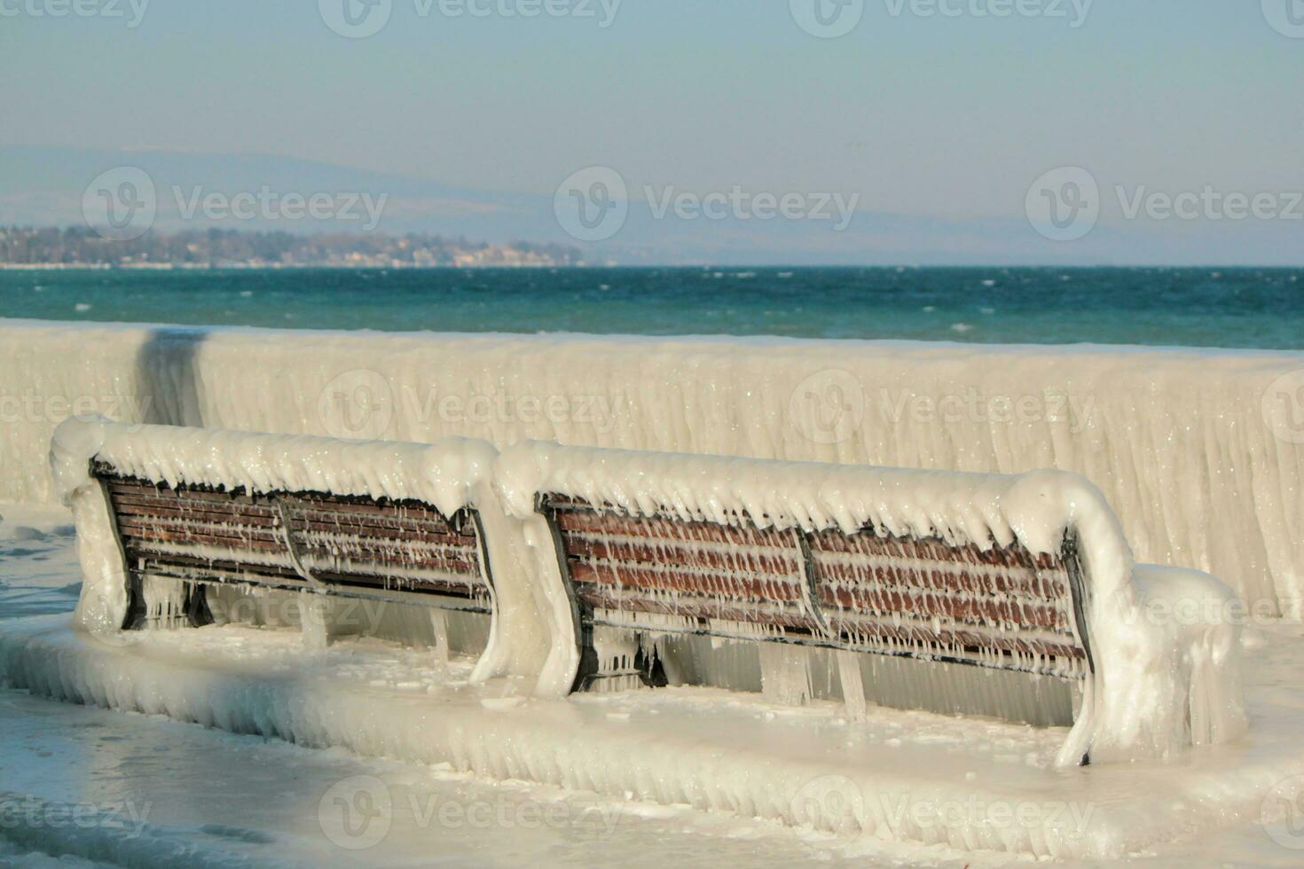 congelato panchine, versoix, Svizzera foto