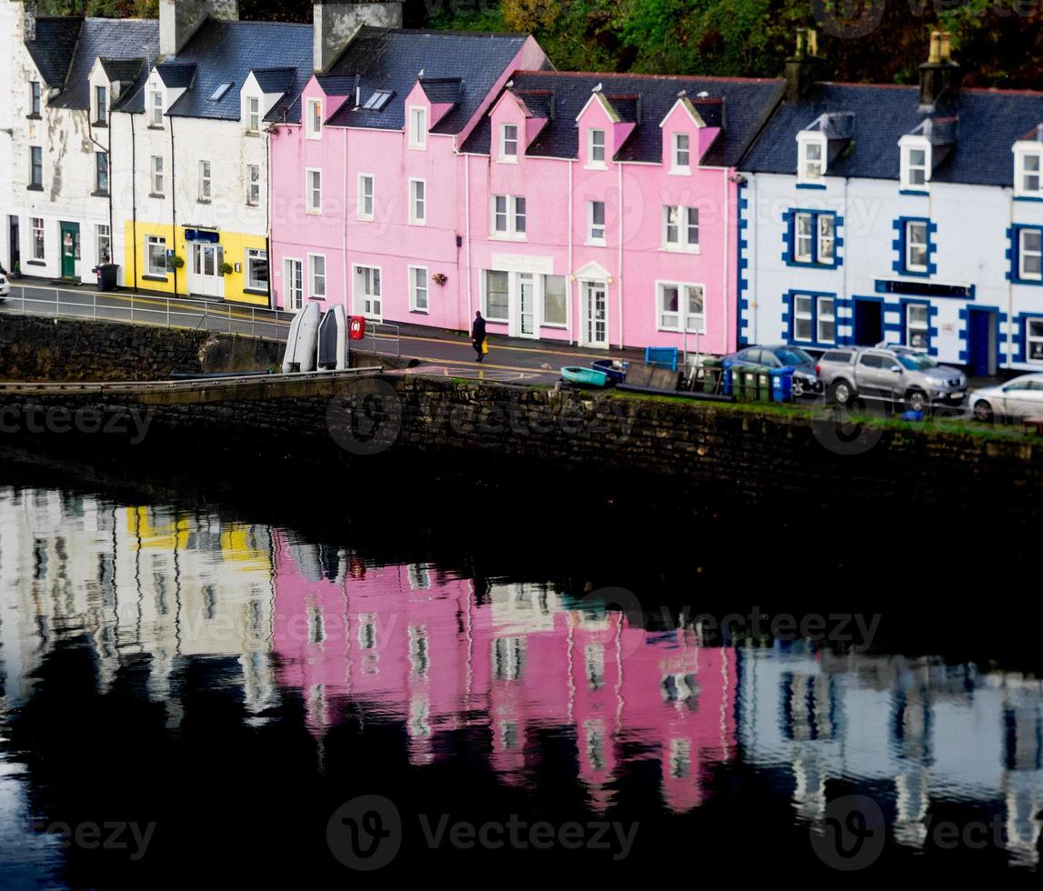 portree sull'isola di skye, scozia foto