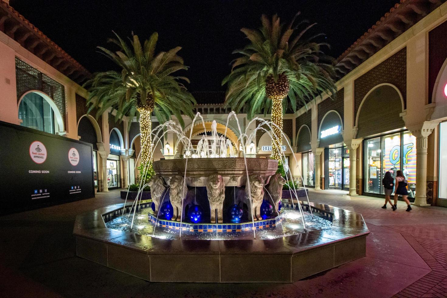 Orange County, ca, 2018 - Orange County Mall Plaza a Natale foto