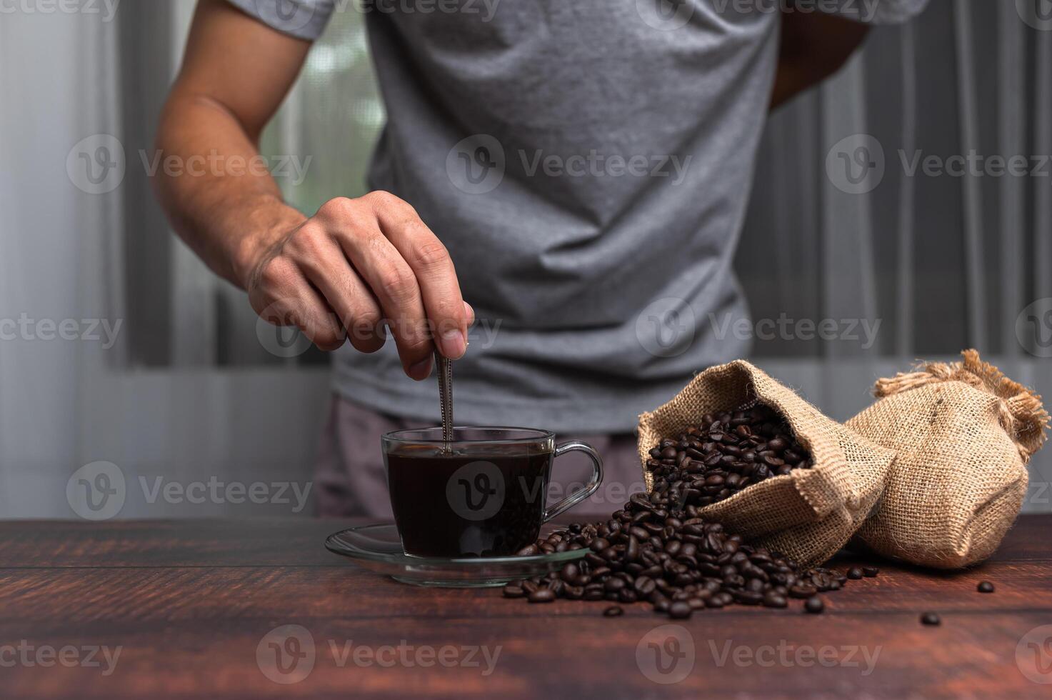 fare una bevanda al caffè per l'energia foto