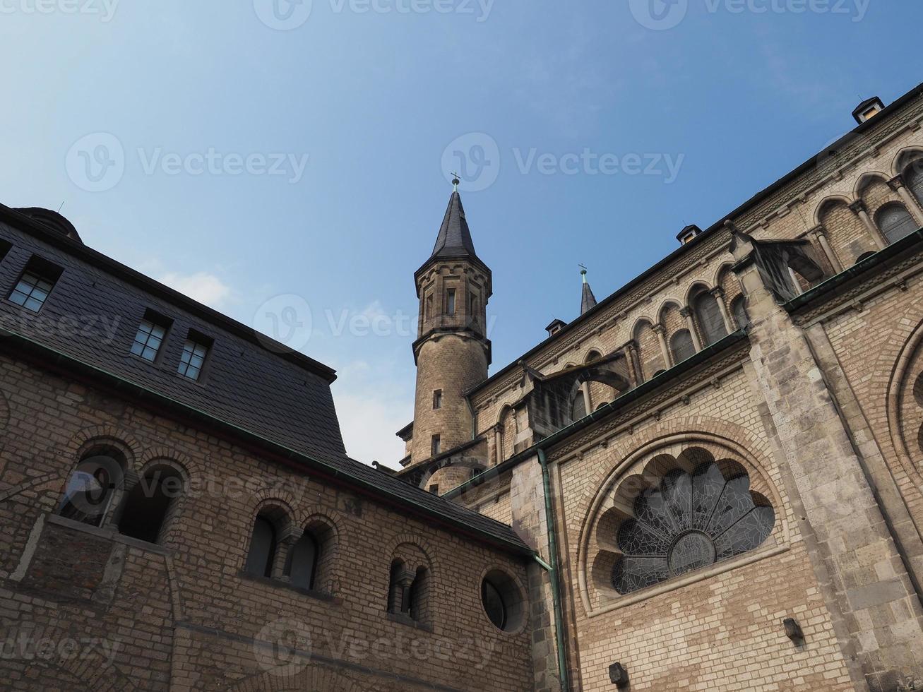 Bonner muenster bonn minster basilica chiesa a bonn foto