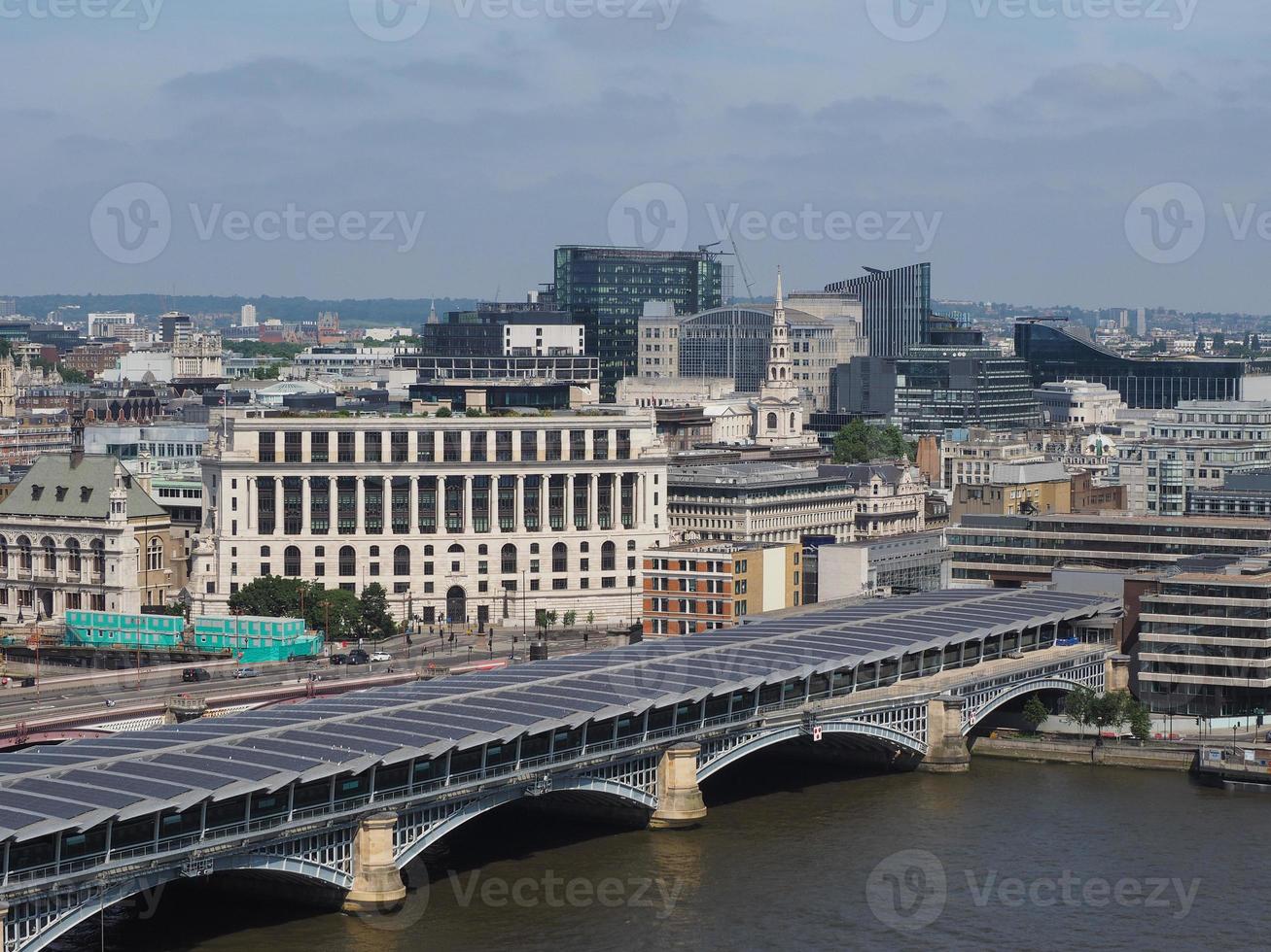 fiume tamigi a londra foto