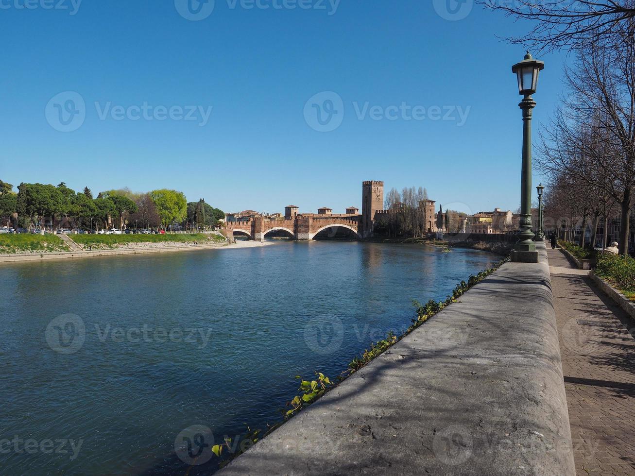 fiume adige a verona foto