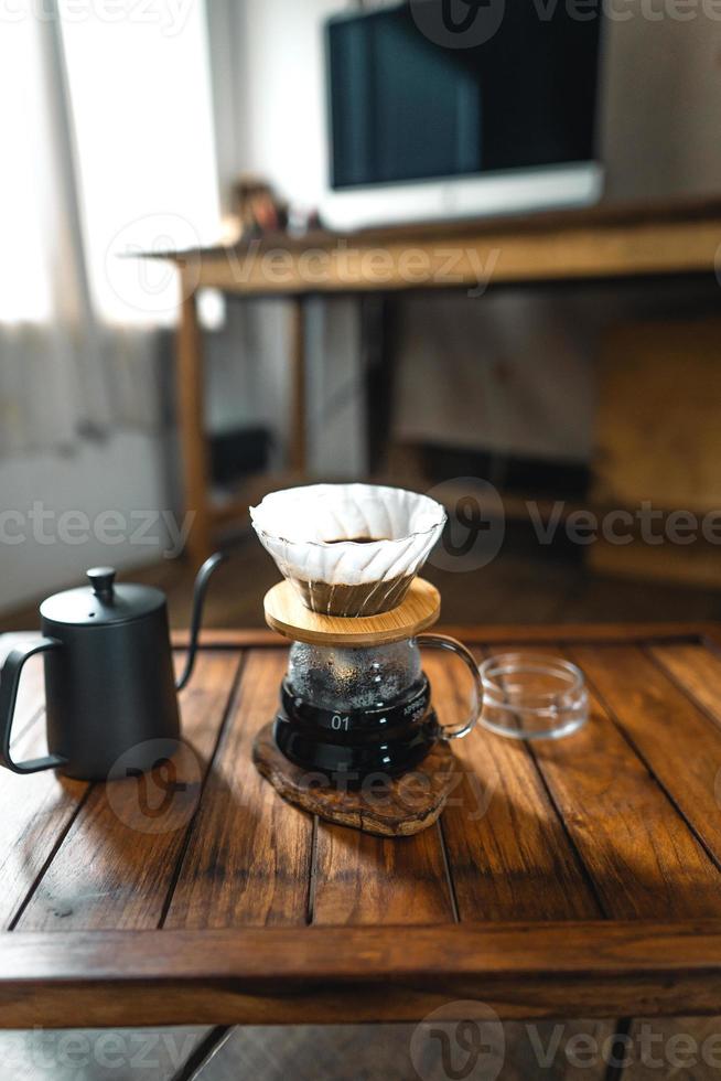 caffè gocciolante e caffè lento a casa foto