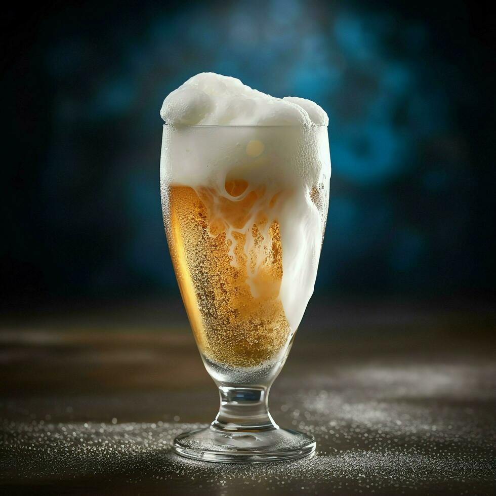 un' bicchiere di freddo fresco birra con berretto di schiuma. spruzzo di schiuma con gustoso americano birra. birra giorno concetto di ai generato foto