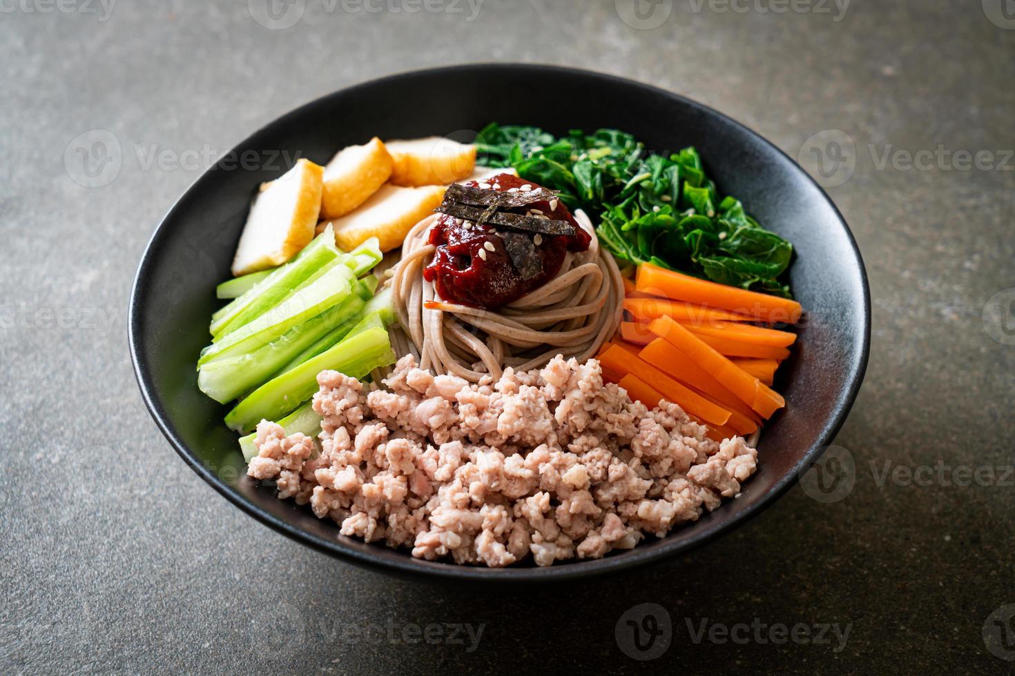 noodles freddi piccanti coreani foto
