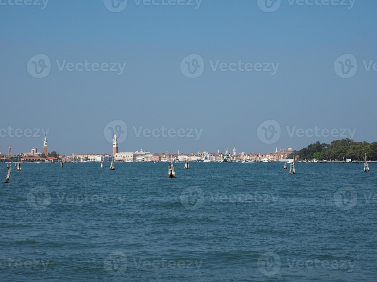 vista della città di venezia foto