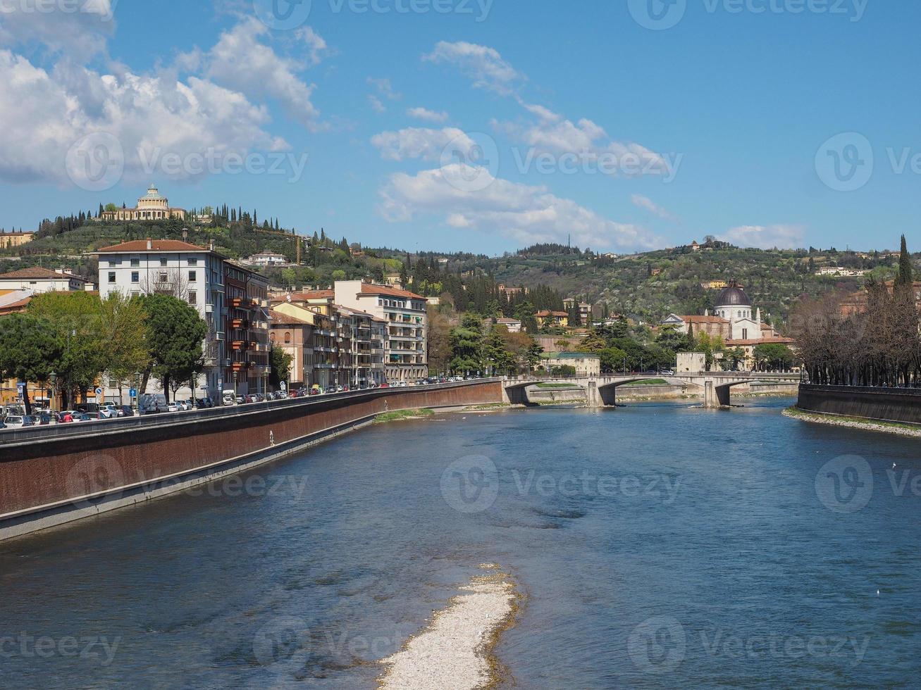 fiume adige a verona foto