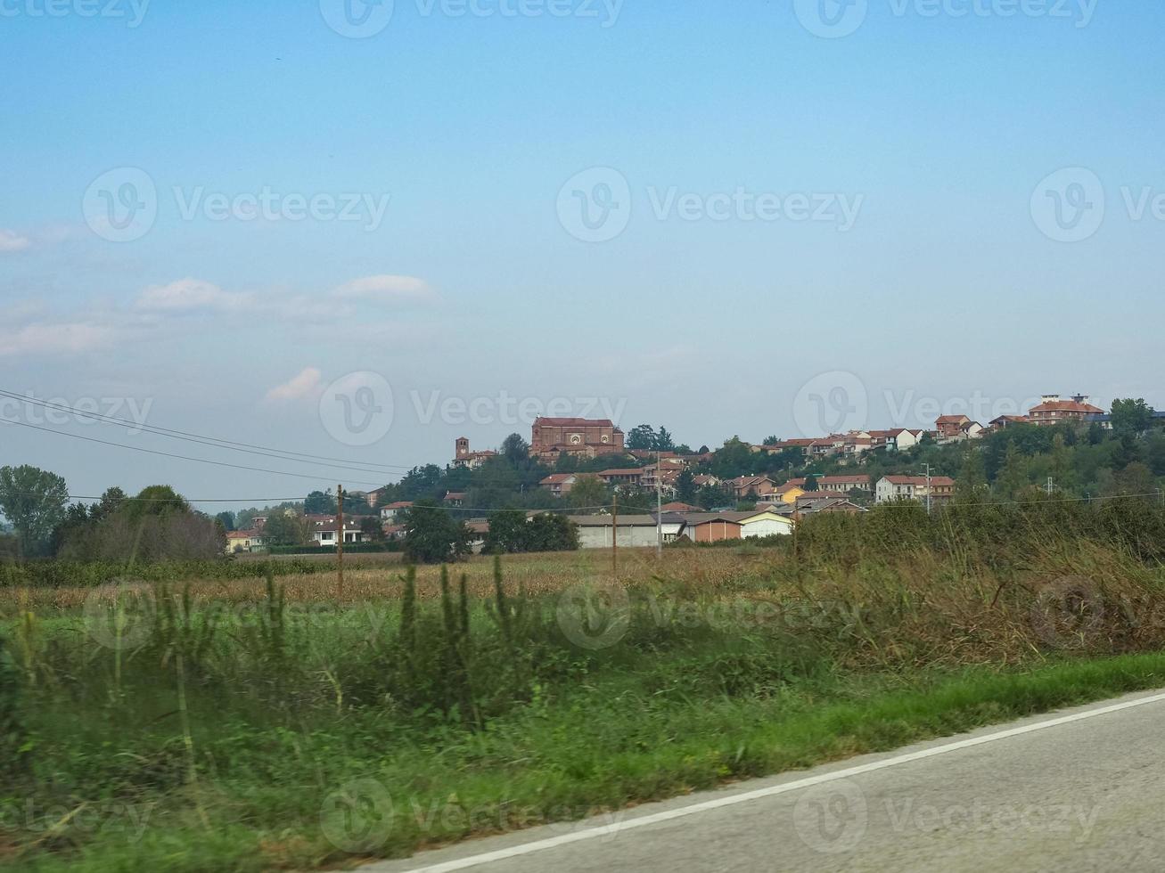 vista della città di pralormo foto