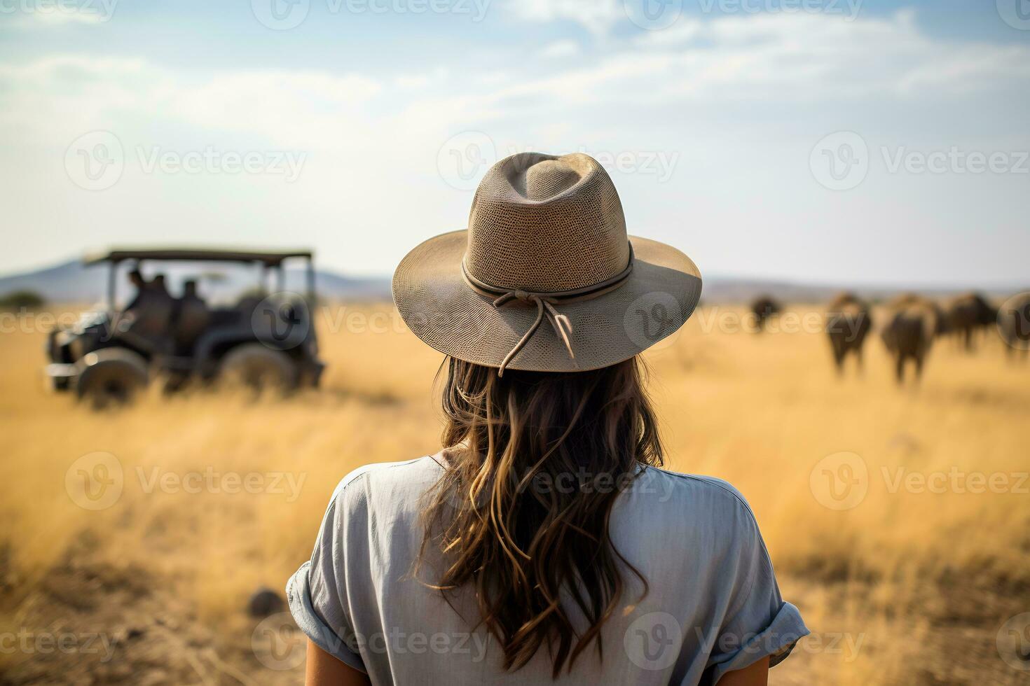 un' bellissimo femmina turista Esplorare un' savana ai generativo foto