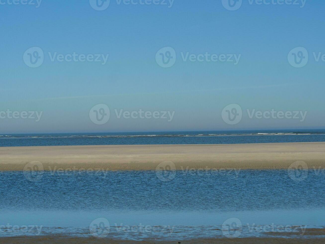 isola di langeoog nel mare del nord foto