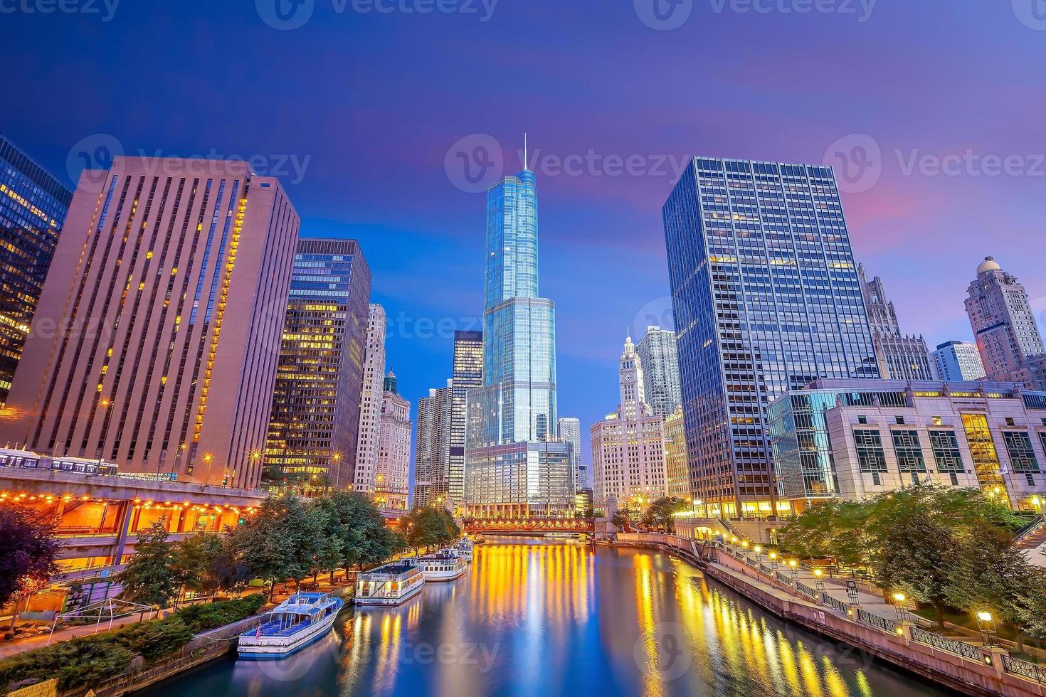 skyline del centro di chicago paesaggio urbano negli stati uniti foto