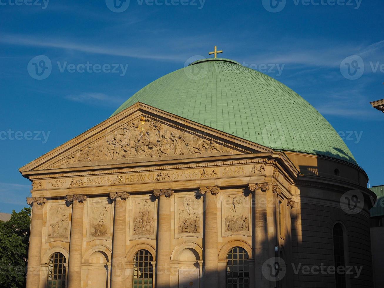 Cattedrale cattolica di St Hedwigs a Berlino foto