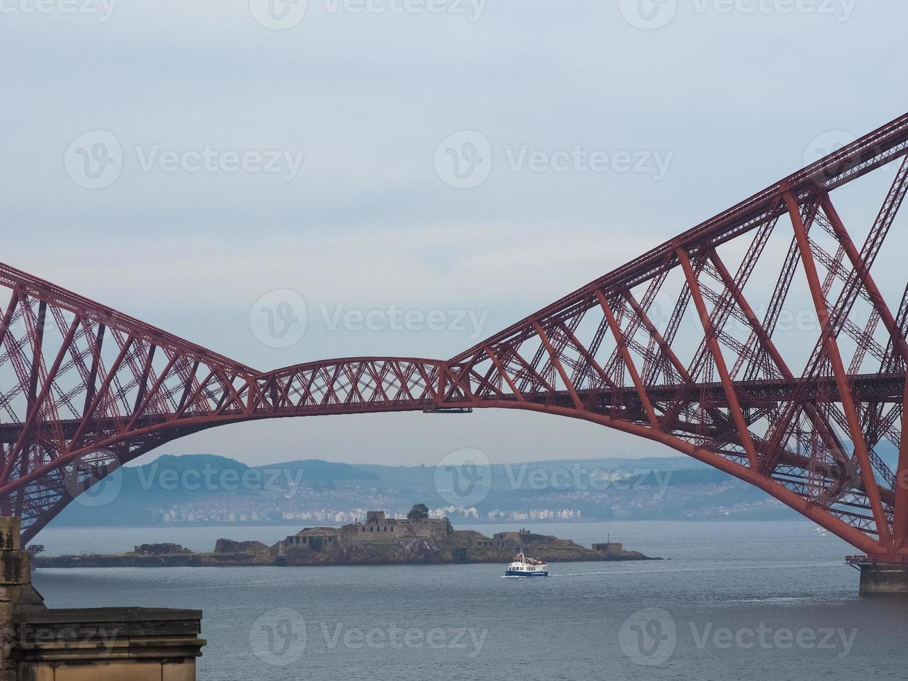 Quarto ponte sul Firth of Forth a Edimburgo foto