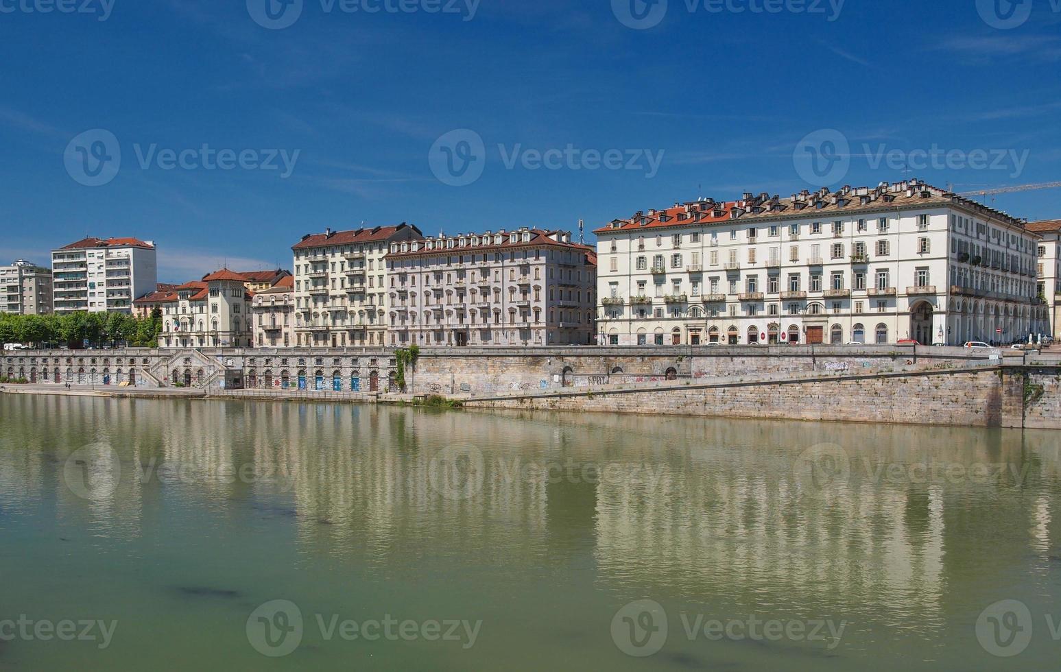 fiume po torino foto