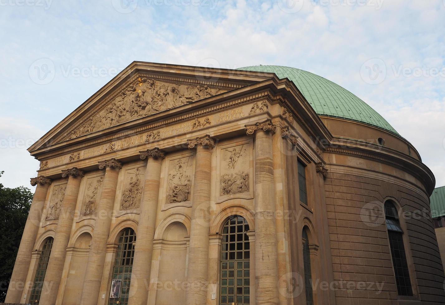 Cattedrale di St Hedwigs a Berlino foto