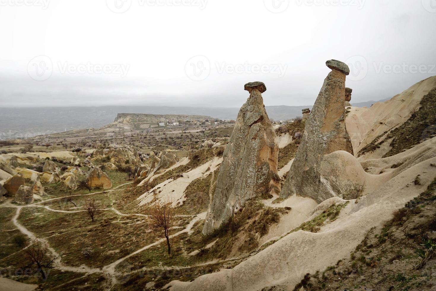 pietre naturali derivanti da esplosione vulcanica foto