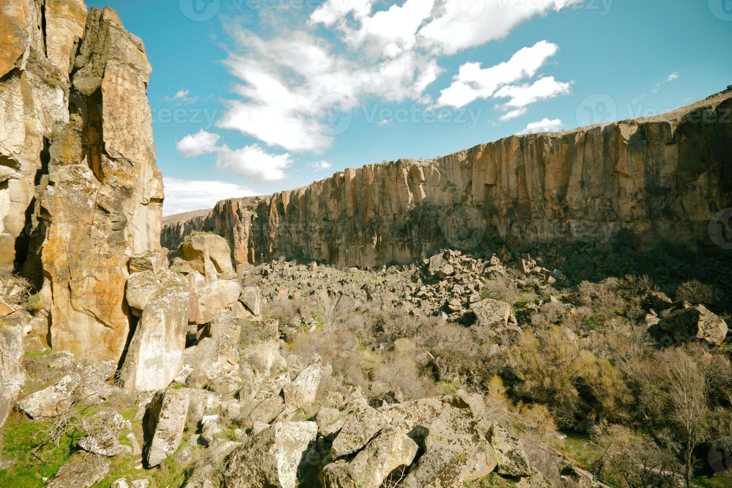 valle di ihlara, cappadocia, ex insediamento, turchia - cappadocia foto