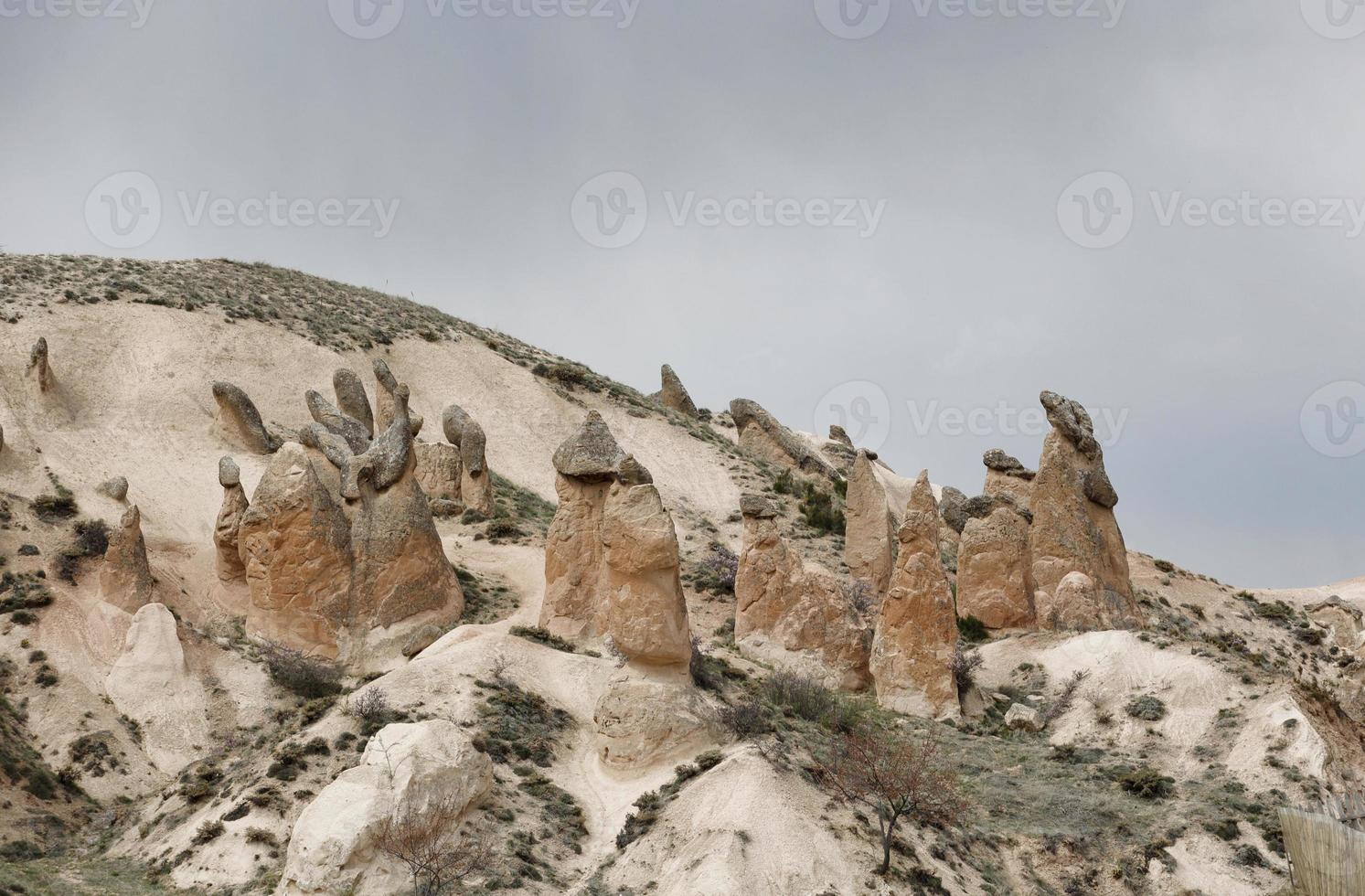 camini delle fate in cappadocia, turchia, paesaggio dei camini delle fate foto