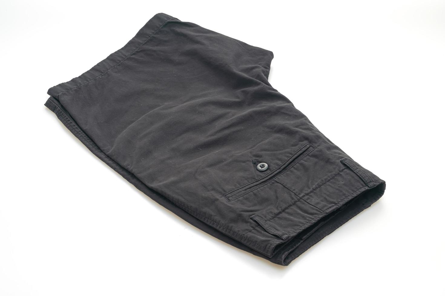pantalone corto nero piega isolato su sfondo bianco foto