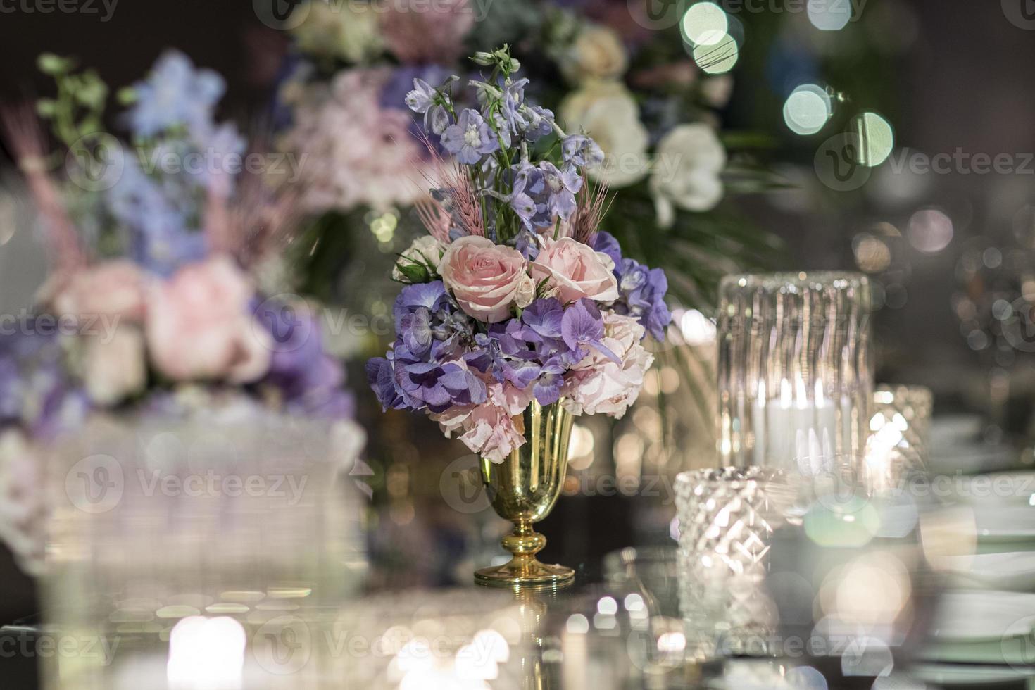 decorazioni per la sala delle nozze, decorazioni per eventi da pranzo di lusso foto