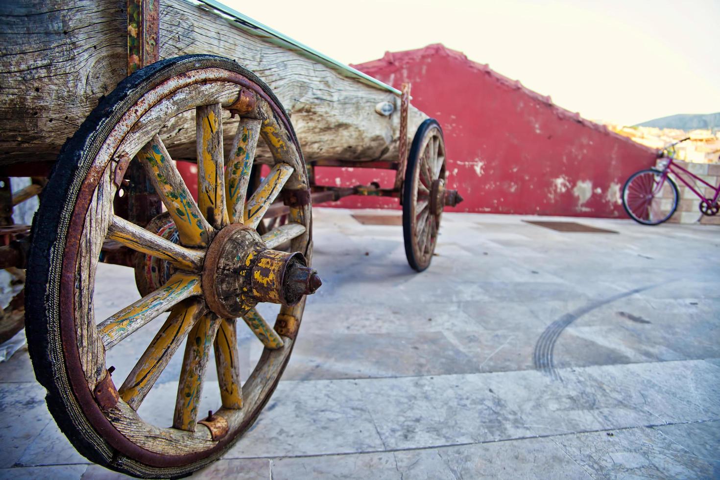 vecchia carrozza d'epoca carrozza cavalli foto