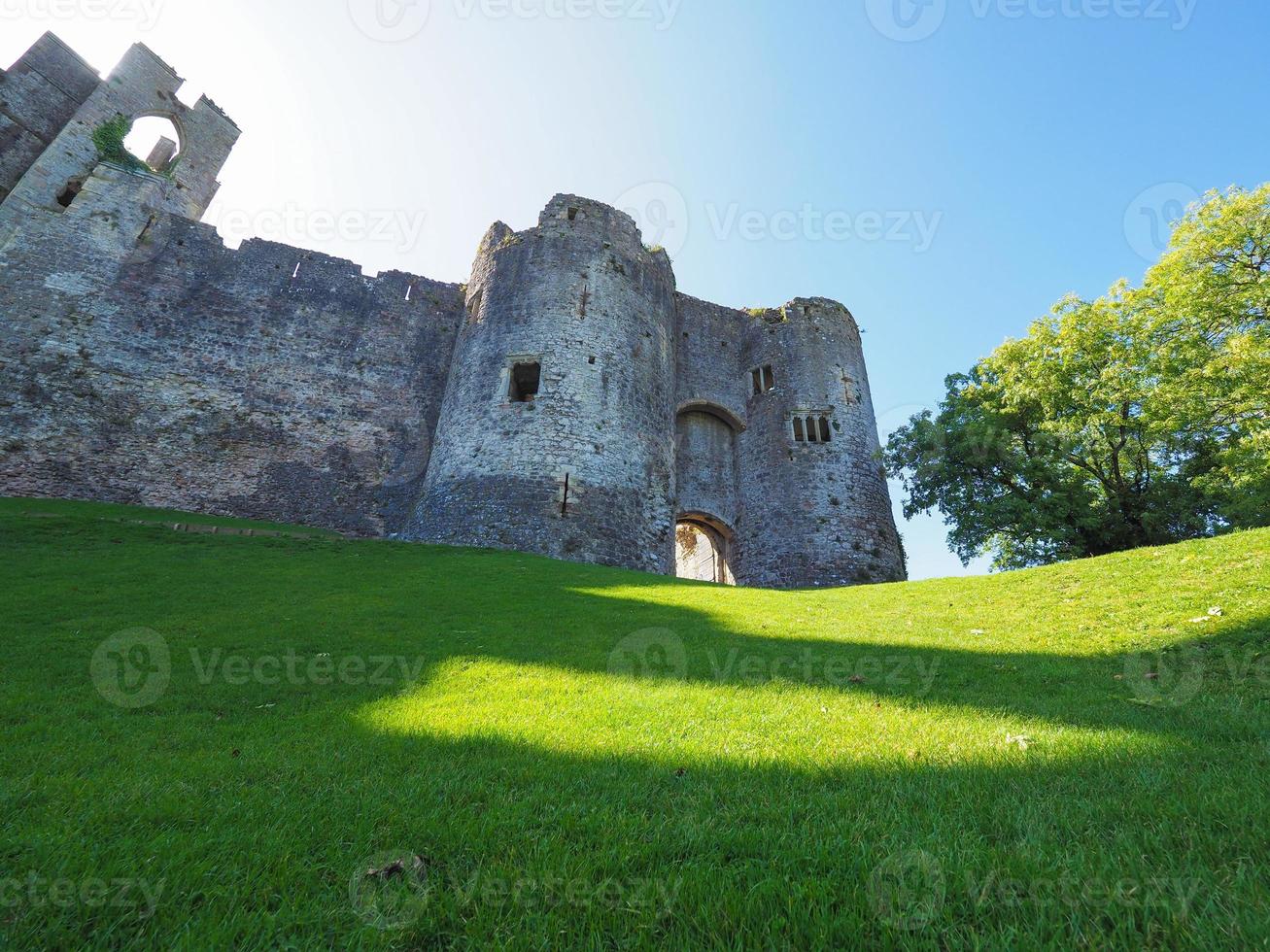 rovine del castello di chepstow a chepstow foto