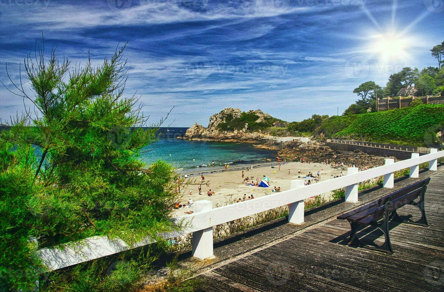 tramonto su trestrignel spiaggia, francese Bretagna foto