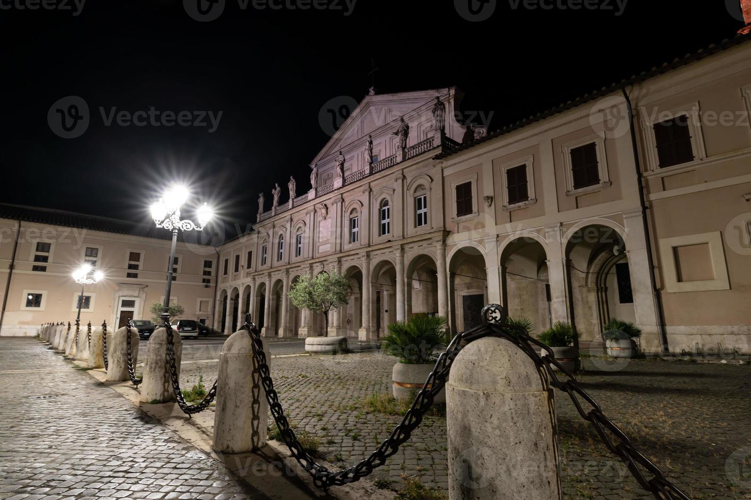 cattedrale di terni di notte foto