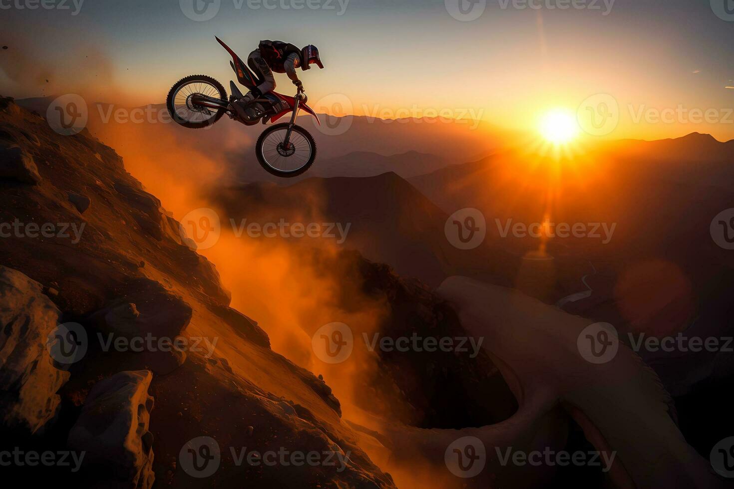 silhouette di motocicletta ciclista fare acrobazia su roccioso montagna come saltare attraversare pendenza di montagna con tramonto retroilluminato. ai generato foto