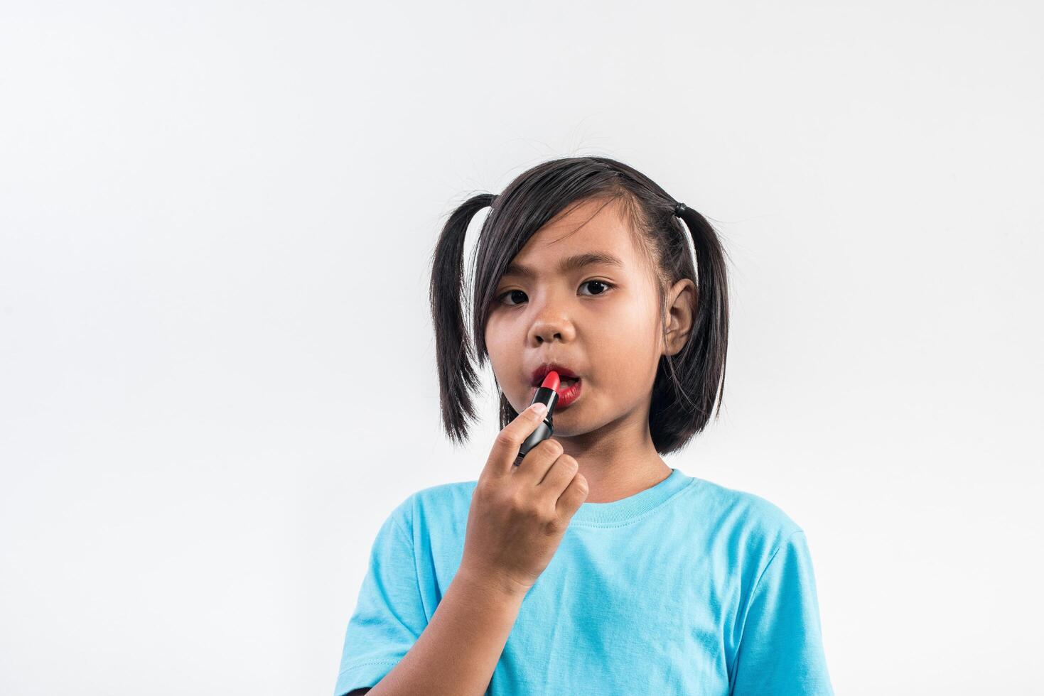 ritratto bambina trucco con il viso. foto