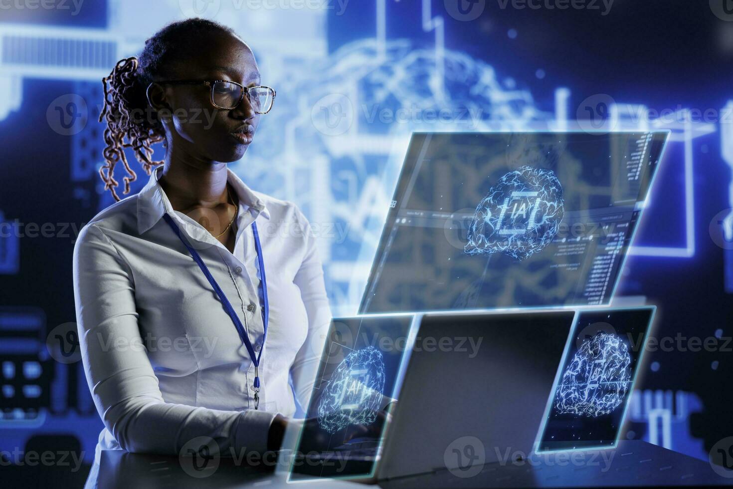 africano americano scienziato utilizzando conoscitivo calcolo simulando umano cervello pensato processi nel informatizzato modello. ai macchina visualizzazione mostrando in profondità apprendimento algoritmi utilizzando modello riconoscimento foto