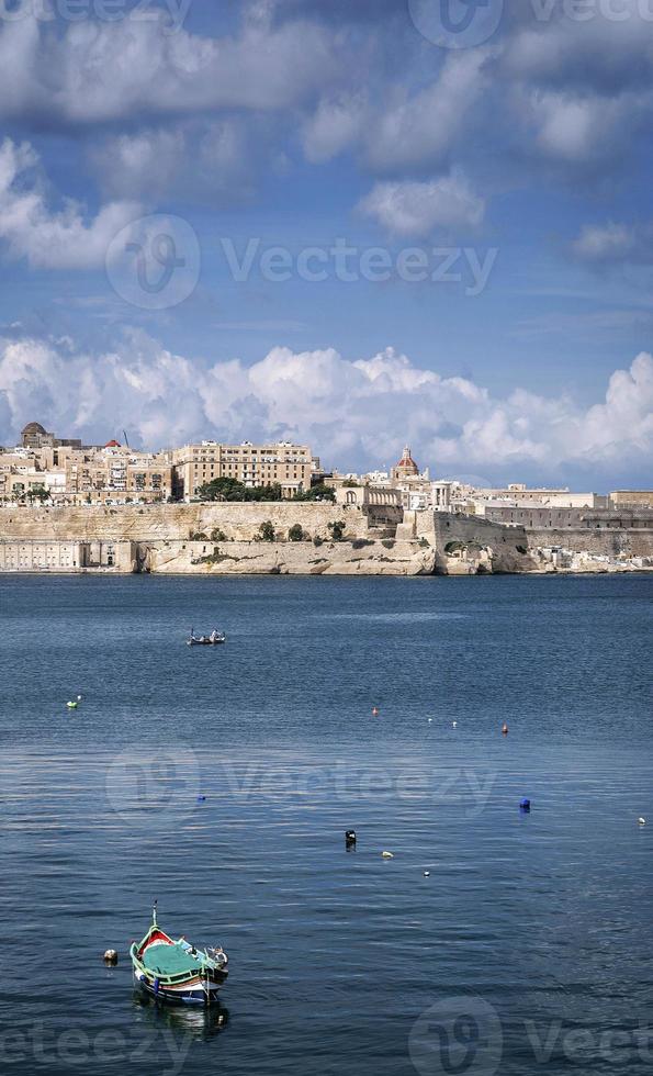 la valletta famosa città vecchia architettura delle fortificazioni vista panoramica a malta foto