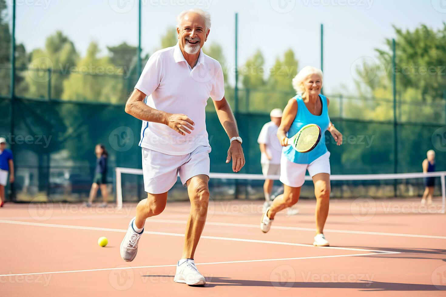 ai generativo. un anziano coppia è attivamente la spesa tempo su un all'aperto tennis Tribunale. orizzontale foto