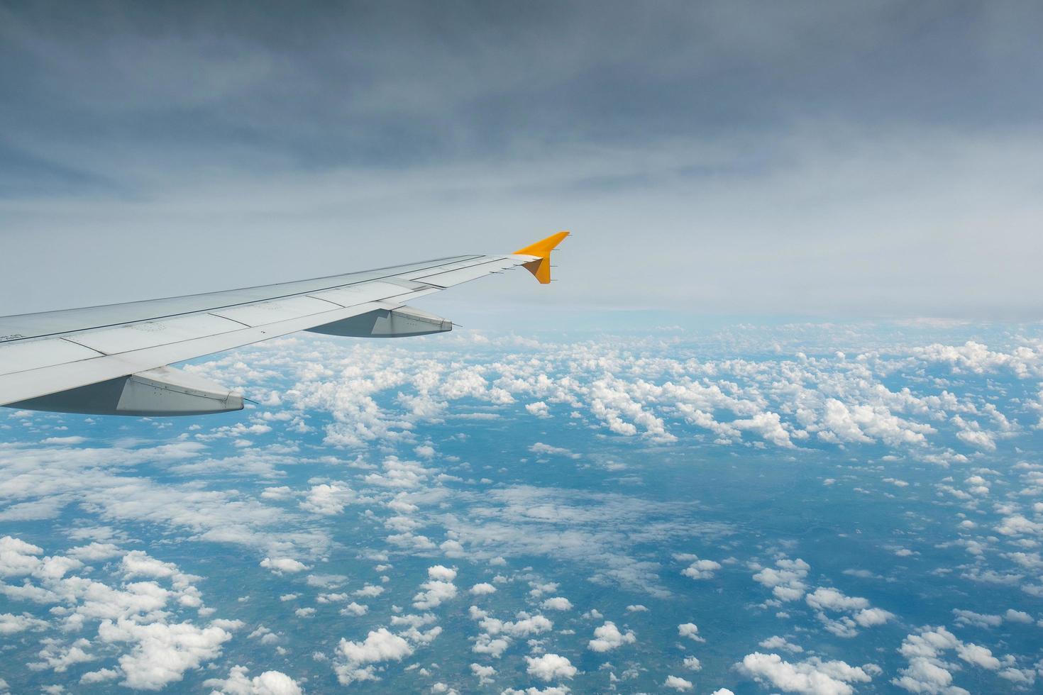 ala di un aereo in volo. foto