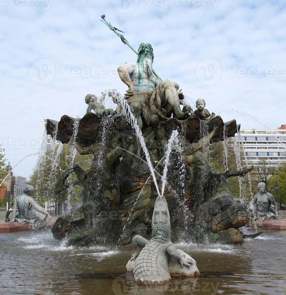 Fontana di Neptunbrunnen a Berlino foto