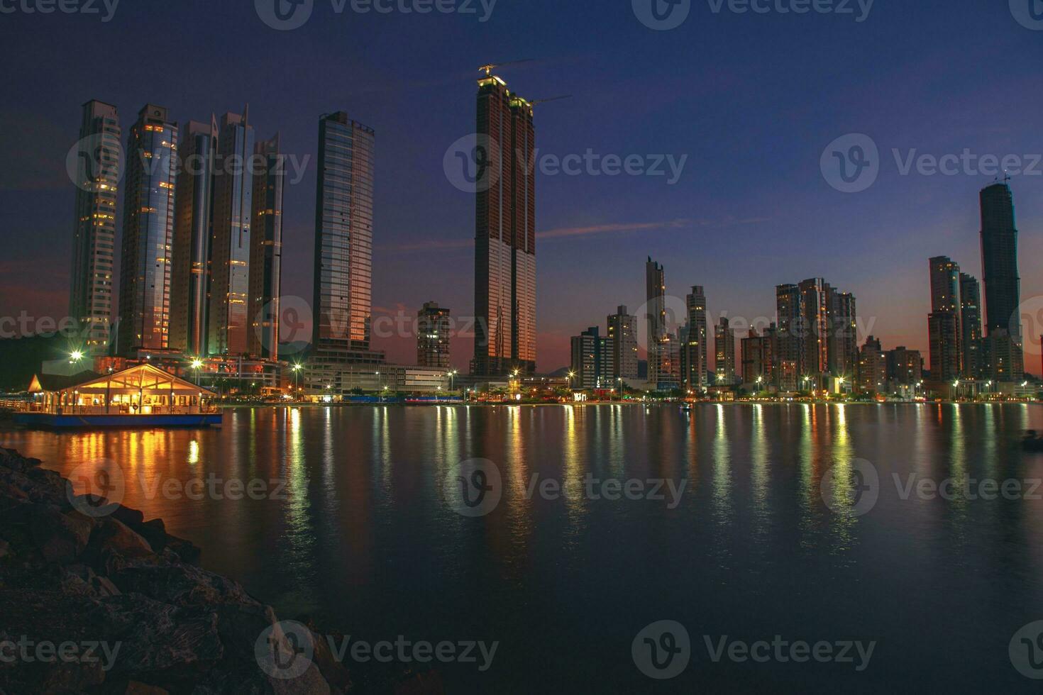 dubai marina a tramonto, unito arabo Emirates foto