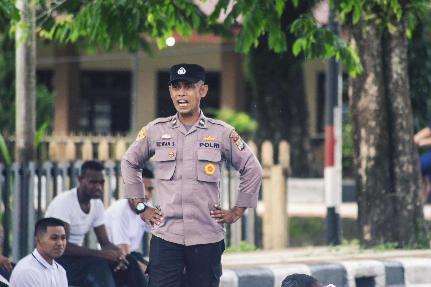 Sorong, Papua Occidentale, Indonesia 2021- candidati sottufficiali della polizia indonesiana foto