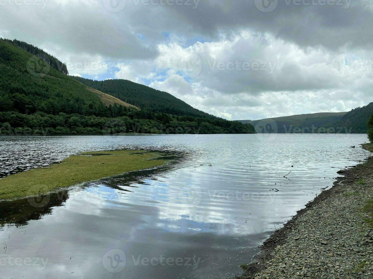 un' Visualizza di il nord Galles campagna a lago vyrnwy foto