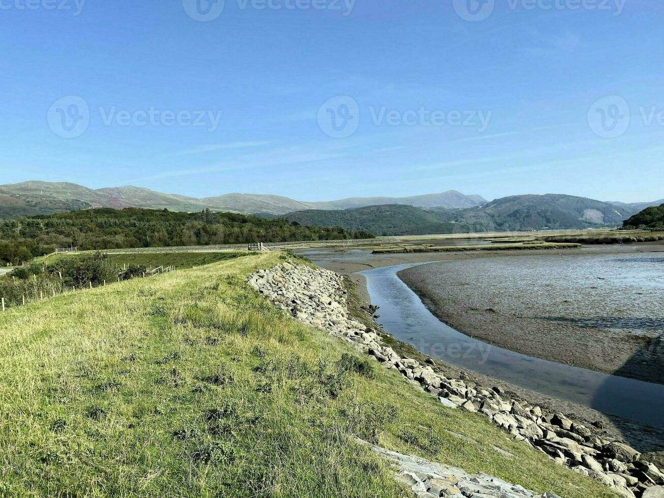 un' Visualizza di il nord Galles campagna su il mawddach pista foto