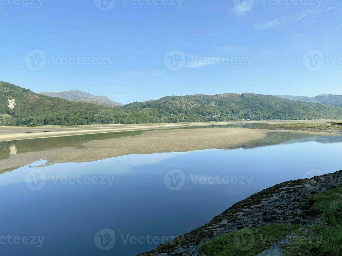 un' Visualizza di il nord Galles campagna su il mawddach pista foto