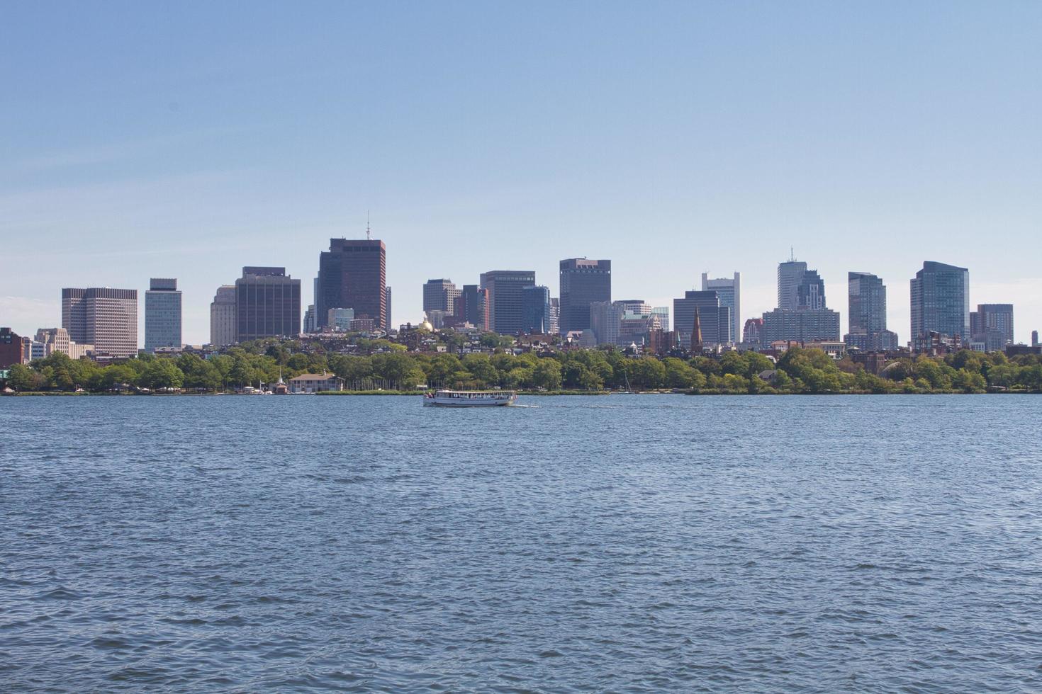 Charles River e lo skyline di Boston foto