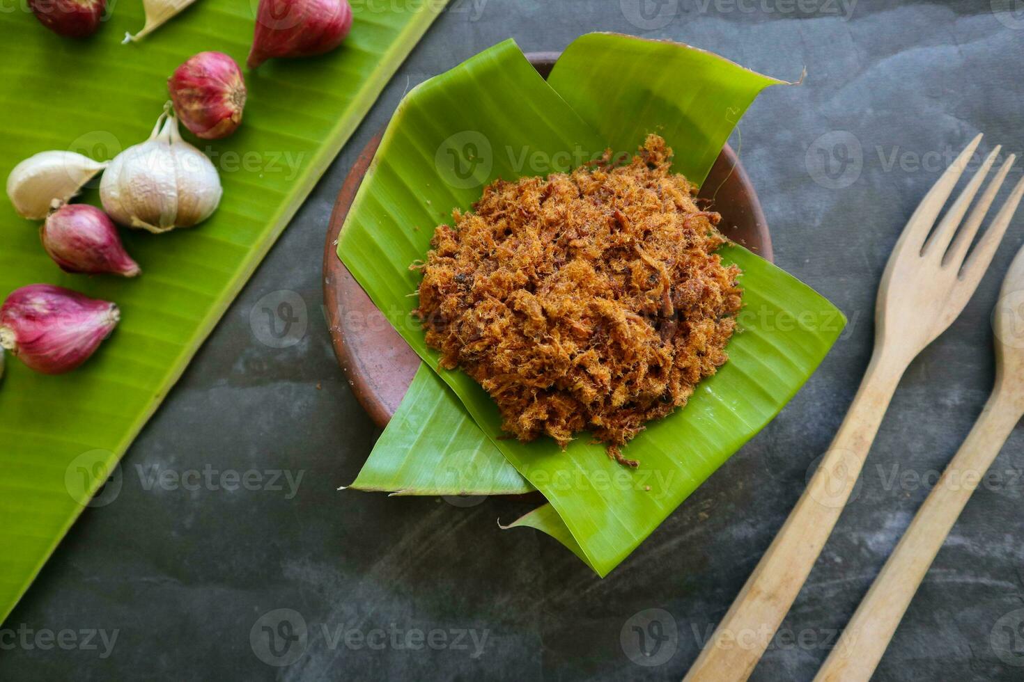 abon fatto di carne, tritato carne piatti fatto con Marrone zucchero e essiccato, conservato Alimenti. indonesiano asiatico cibo foto