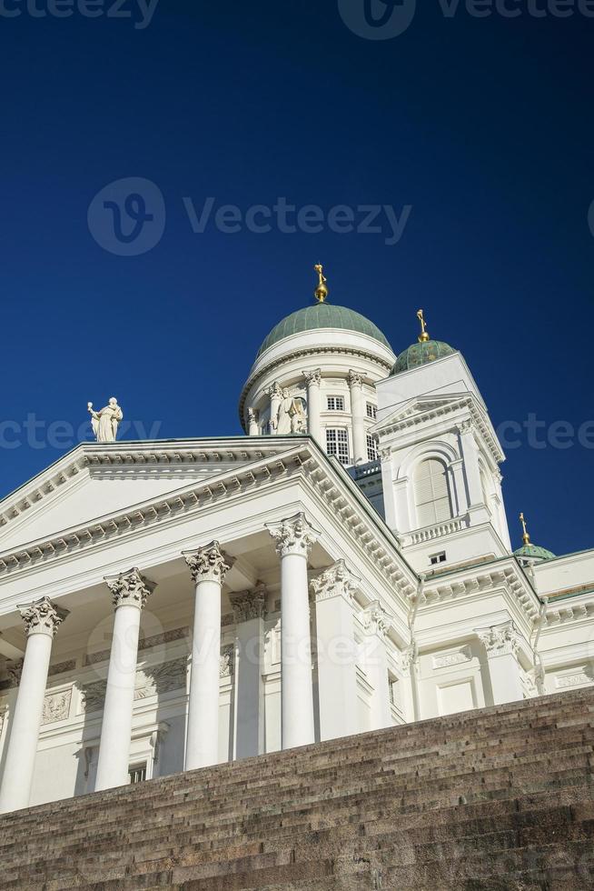 punto di riferimento della cattedrale della città di helsinki in piazza del senato finlandia foto