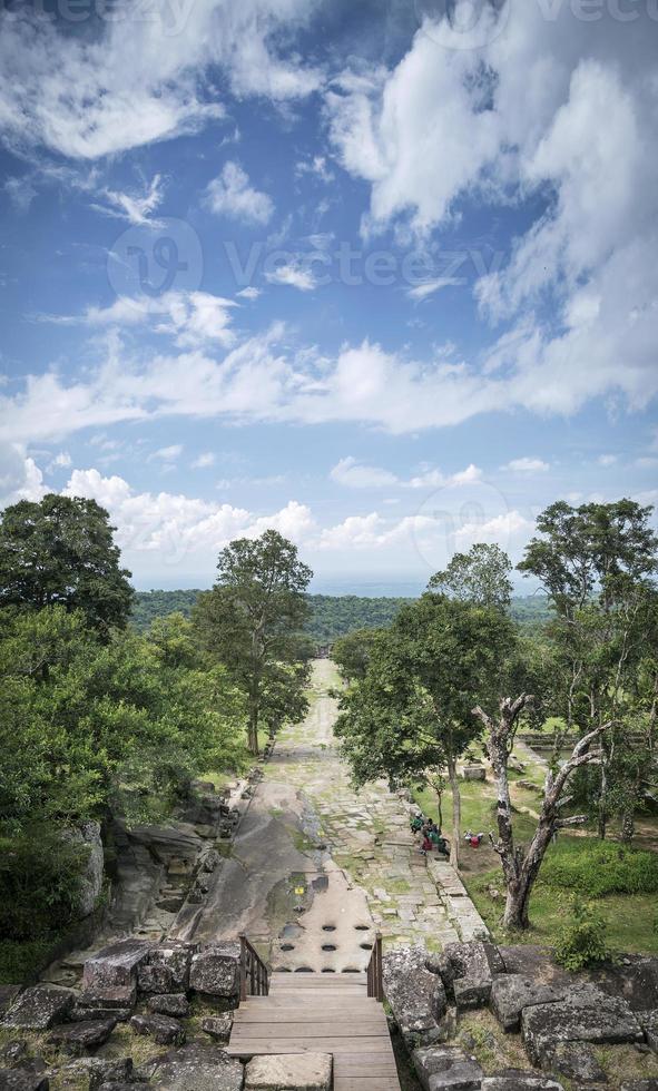 vista del paesaggio dal tempio di montagna di Preah Vihear nel nord della Cambogia foto