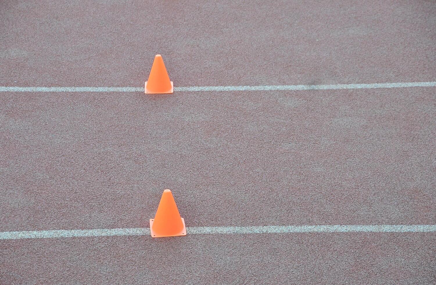 trapano a cono sul campo di atletica foto