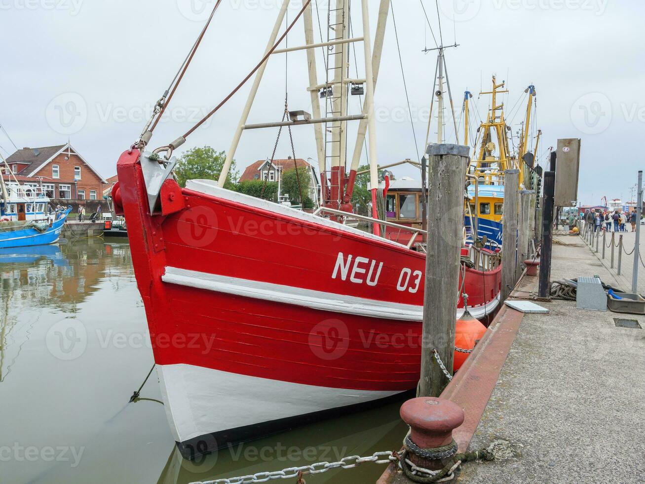 il porto di Neuharlingersiel foto