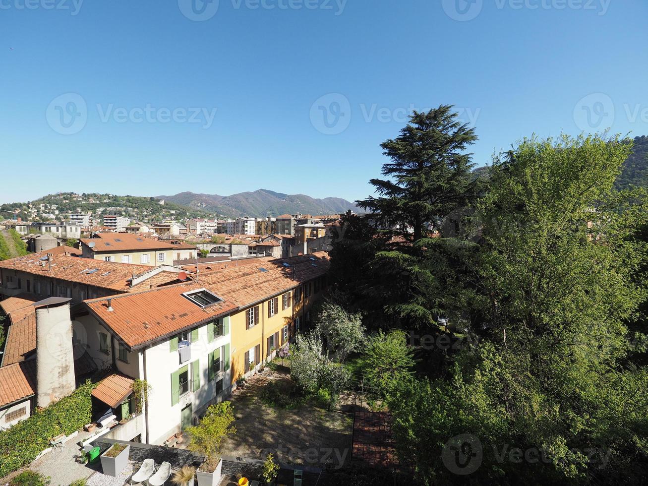 vista della città di como foto