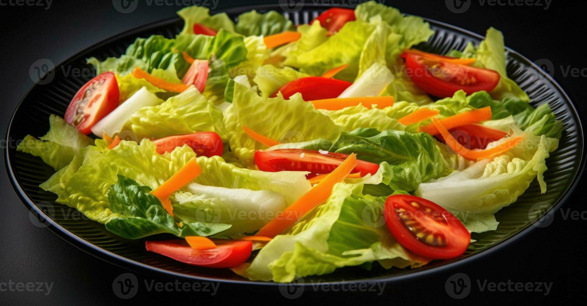 ai generato fresco insalata con pomodori su piatto su di legno tavolo nel cucina, avvicinamento foto